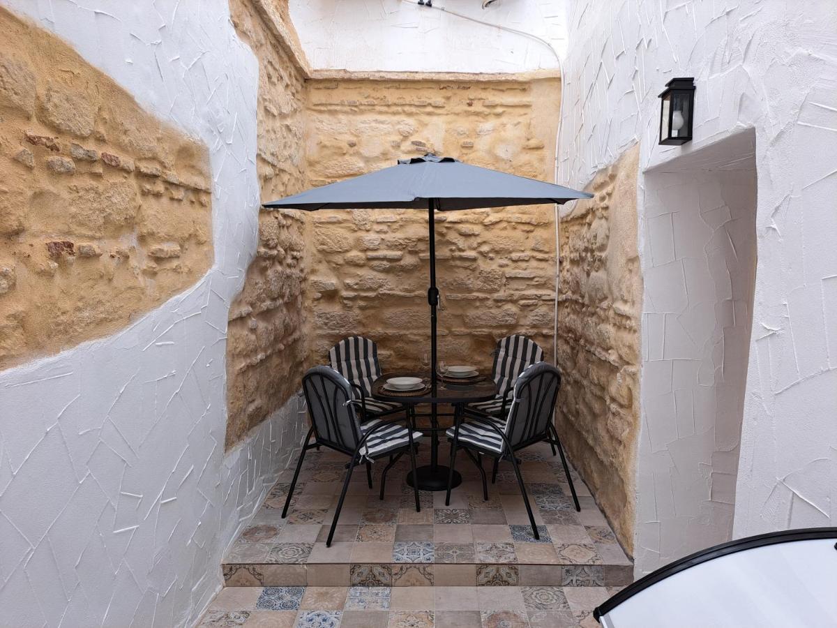 Apartamento La Zarzamora-Patio Privado Lejlighed Jerez de la Frontera Eksteriør billede